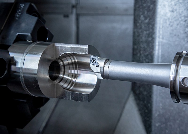 Vibration damped machining tools