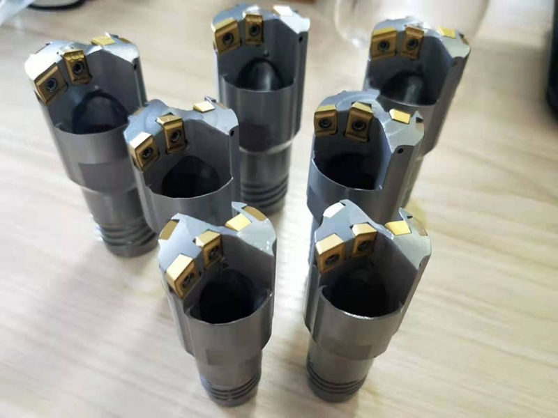 BTA indexable deep hole drill